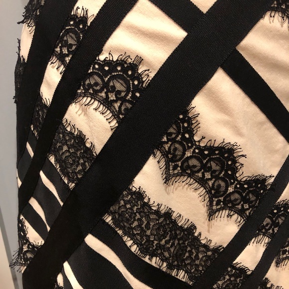 Nanette Lepore Skirt w/ Ribbon & Lace size 8 - Picture 2 of 5